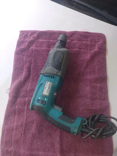 Furadeira Makita martelete