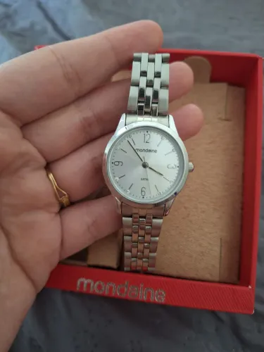 Vendo relógio Mondaine feminino