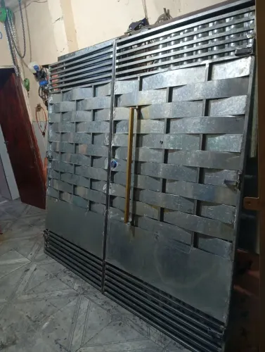 Fábrica o portão para garagem em aço galvanizado