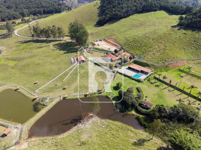 Haras à venda, 6 quartos, 1 suíte, Área Rural de Conselheiro Lafaiete - Conselheiro Lafaie