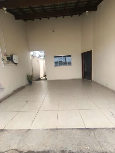 Vendo casa na Nova Carajás... placa solar, poço artesiano, são 3 terrenos, 2 entradas.