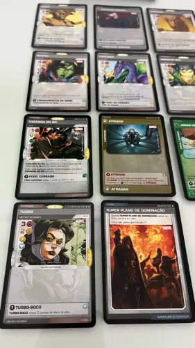 Lote De Cartas Marvel Battle Scenes (Copag) + Booster de Brinde!