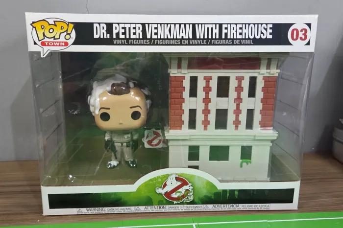 Funko pop Town - ghostbusters - dr Peter Venkman 03