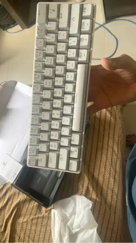Teclado mecânico 60% com prolema no ESC E NO TAB