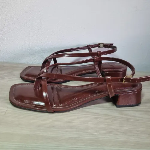 sandália feminina marrom bico quadrado 39
