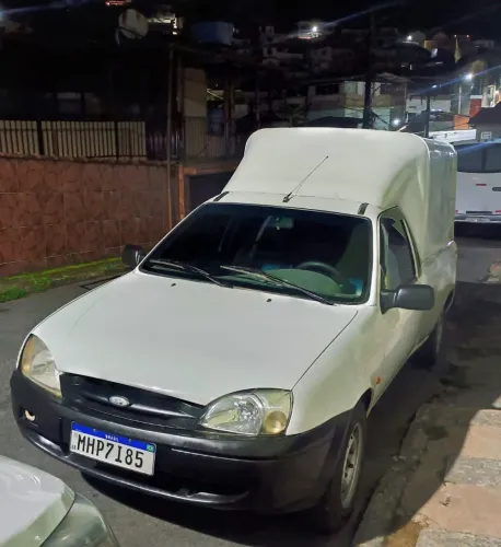 Ford Courier 1.6 L/ 1.6 Flex 2010