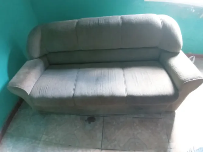 Sofá usado 3 lugares