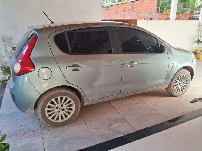 Fiat Palio Essence 1.6 Flex 16V 5P 2013