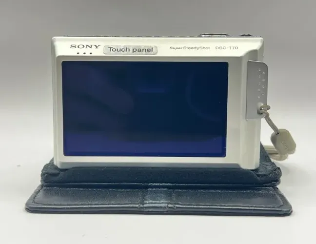 Máquina Fotográfica Sony Cyber-shot T70 Touch - Com defeito - para conserto ou peças