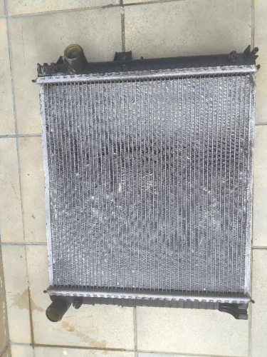 VENDO RADIADOR DO MB ACELO 915