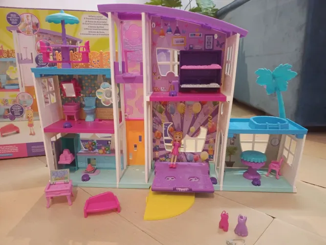 Mega Casa de Surpresas da Polly - Mattel