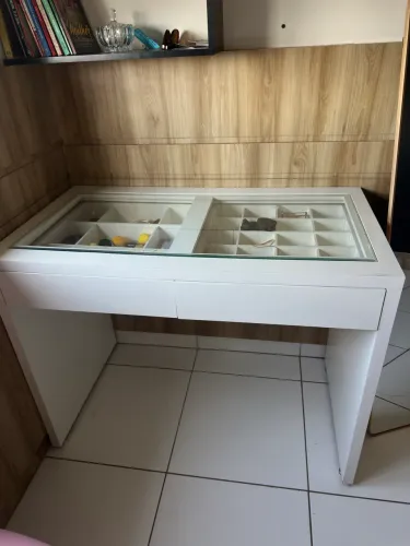 Vendo penteadeira em perfeito estado de uso