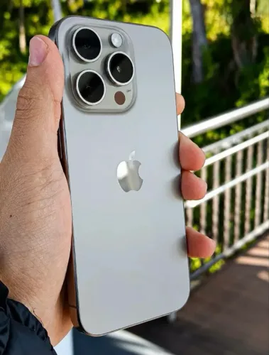 iPhone 15 pro 128gb 