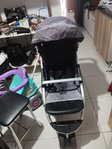 vendo carrinho de bebê galzerano