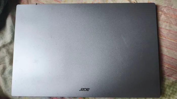 Notebook Acer Aspire 3 i5 + 8GB RAM + SSD 256GB (Defeito na Placa / P/ Peças)