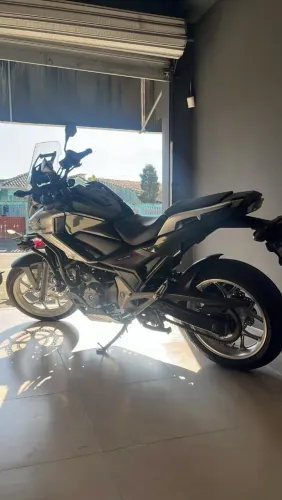 Vendo honda  NC 750x ótimo estado 