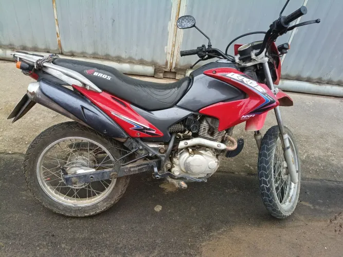 Vendo Bros 2012 valor 11000