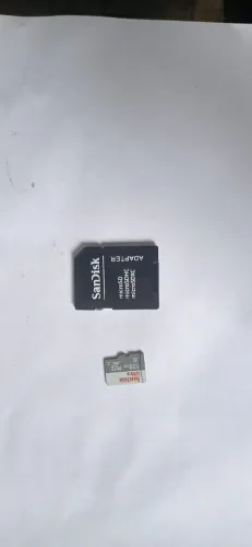 Cartão de Memória MicroSD 128GB SanDisk Ultra + Adaptador SD
