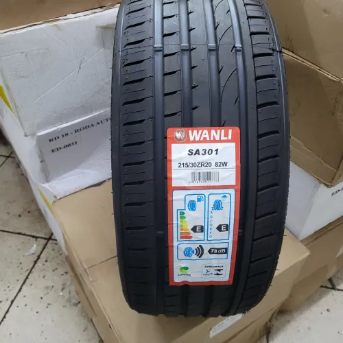 Pneu 215/30 20. Wanli
