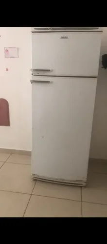 Geladeira barata pra desocupar espaço comprei outra