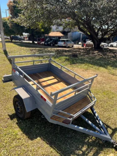 Carretinha 1.50 x 1.20 Pneus Novos e Estrutura Reforçada - Reboque