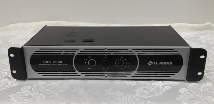 Potência de som LL Audio Pro- 2600