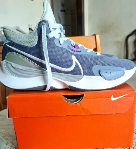 Tênis Nike Americano com numeração Americana US11