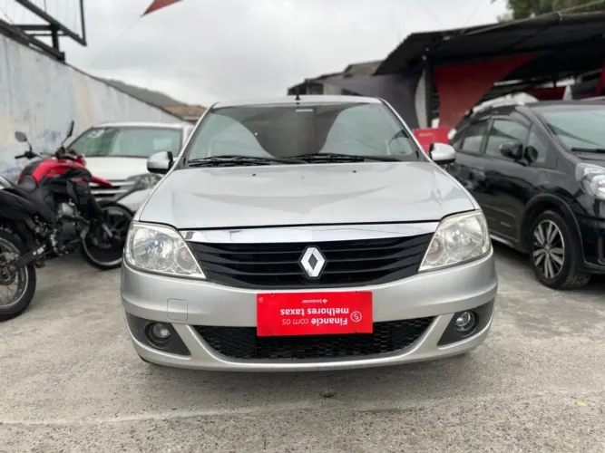 Renault Logan Expression Hi-flex 1.6 8V 4P 2013