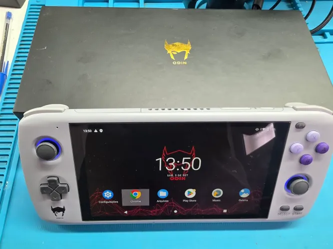 AYN ODIN PRO - 8GB/256GB