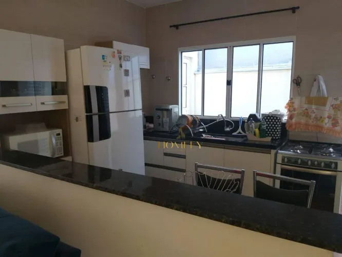 Casa Mobiliáda em condomínio para alugar, 185 m² por R$ 2.500/mês - Heimtal - Londrina/PR