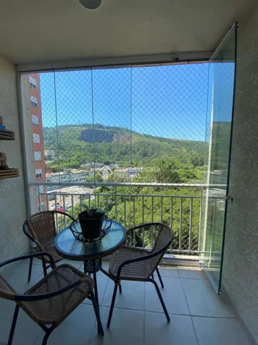 More em um 2 dormitórios com sacada,total infra,próximo ao Cesto e com linda Vista