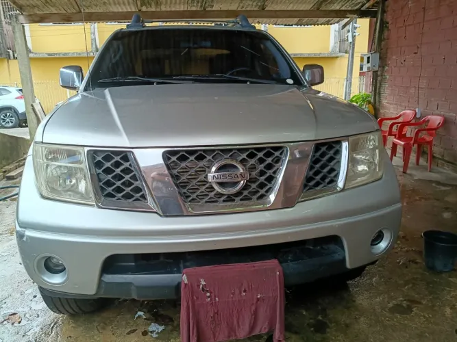 Nissan Frontier LE CD 4X4 2.5 TB Diesel Aut. 2012