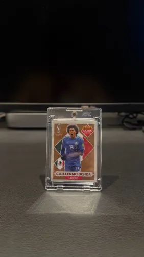 FIGURINHA LEGEND GUILLERMO OCHOA 2022 BRONZE