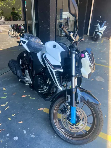 Yamaha Fz25 250 2026/2026, Zero Km emplacada - Único Dono - 320 km rodados