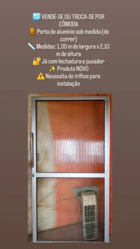 Vende-se ou troca-se por cômoda espaçosa ou armario de paredeBom estado!