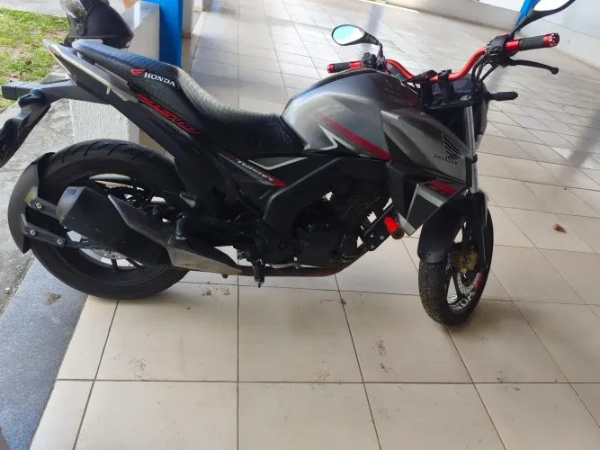 Twister 250 2017 leia a descrição