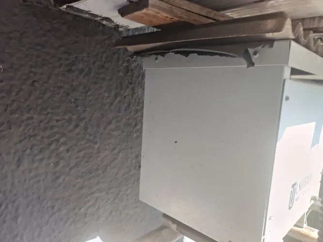 Vendo transformador de 220 para 380 volts ou pode ser também de 380 para 220
