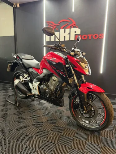 Honda CB300 Twister ABS