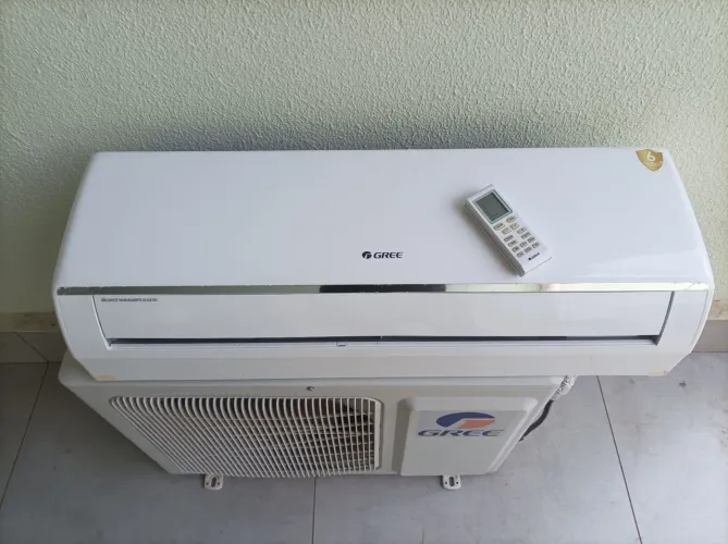 Vendo ar condicionado 12 mil btu convencional instalado