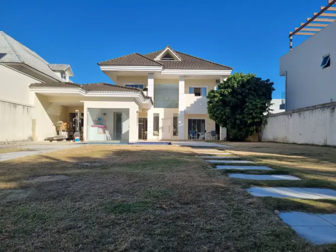 VENDO CASA CONDOMÍNIO MARAMAR 4 SUITES