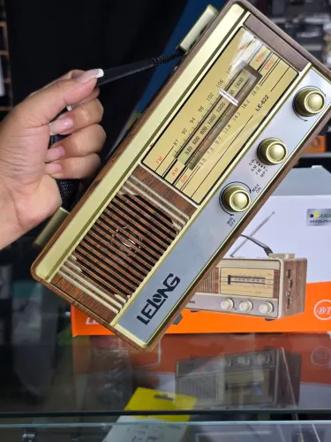 Rádio Retrô AM FM Analógico zona Rural e Urbana mp3 Bluetooth Pen-drive Aux Sd