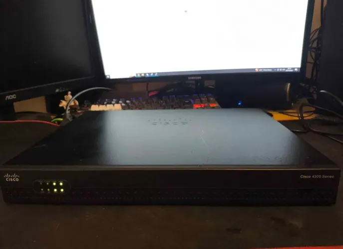 Roteador Cisco ISR 4321/K9 Testado e Funcionando