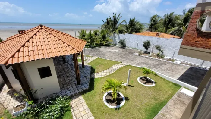 PRAIA DE PANAQUATIRA: Casa duplex à venda vista mar Ilha de São Luís