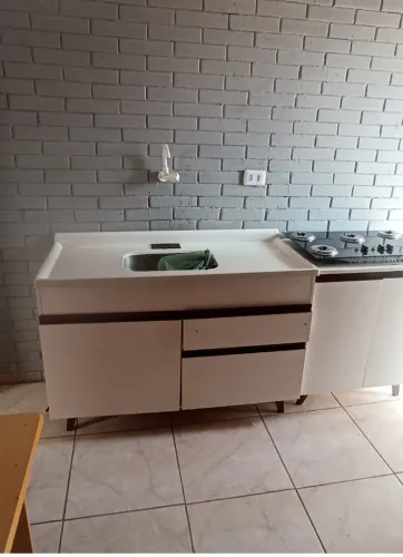 Aluga se uma kitnet em araquari.