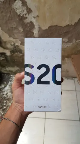Caixa Original Samsung Galaxy S20 FE + Manuais Originais (Estado de Nova)