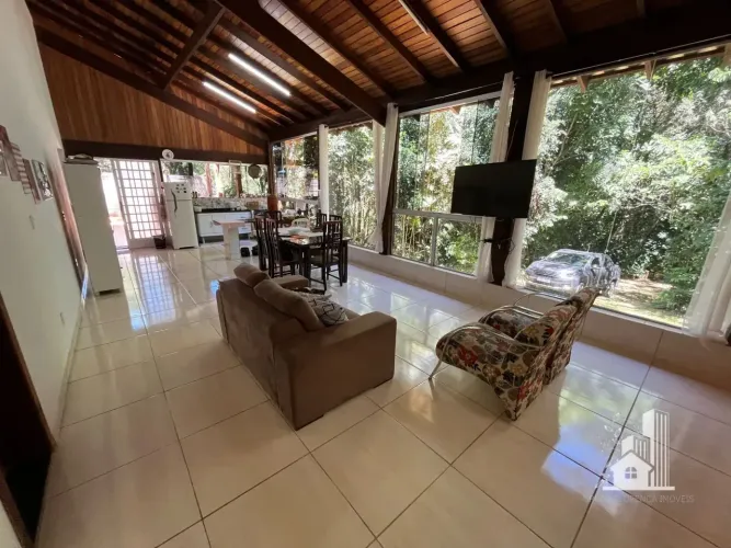 Casa com 3 quartos, cercada por natureza- Condominio Aldeia da Cachoeira das Pedra - Bruma