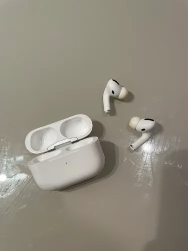 AirPods Pro 2022