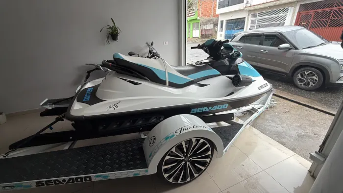 Jet-ski sea doo gti 130