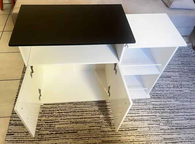 Armário de cozinha de rodinha pequeno