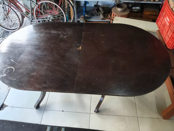 Conjunto de Jantar Clássico em Madeira Imbuia com 6 Cadeiras (Mesa Expansível)